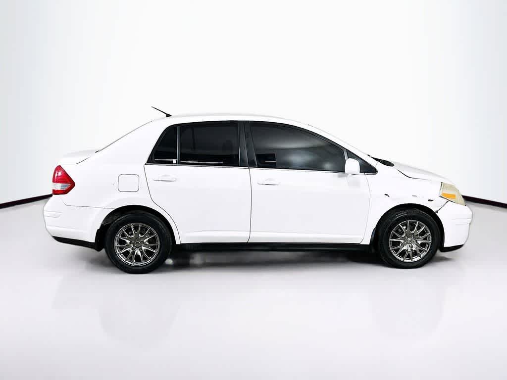 2009 Nissan Versa 1.8 S