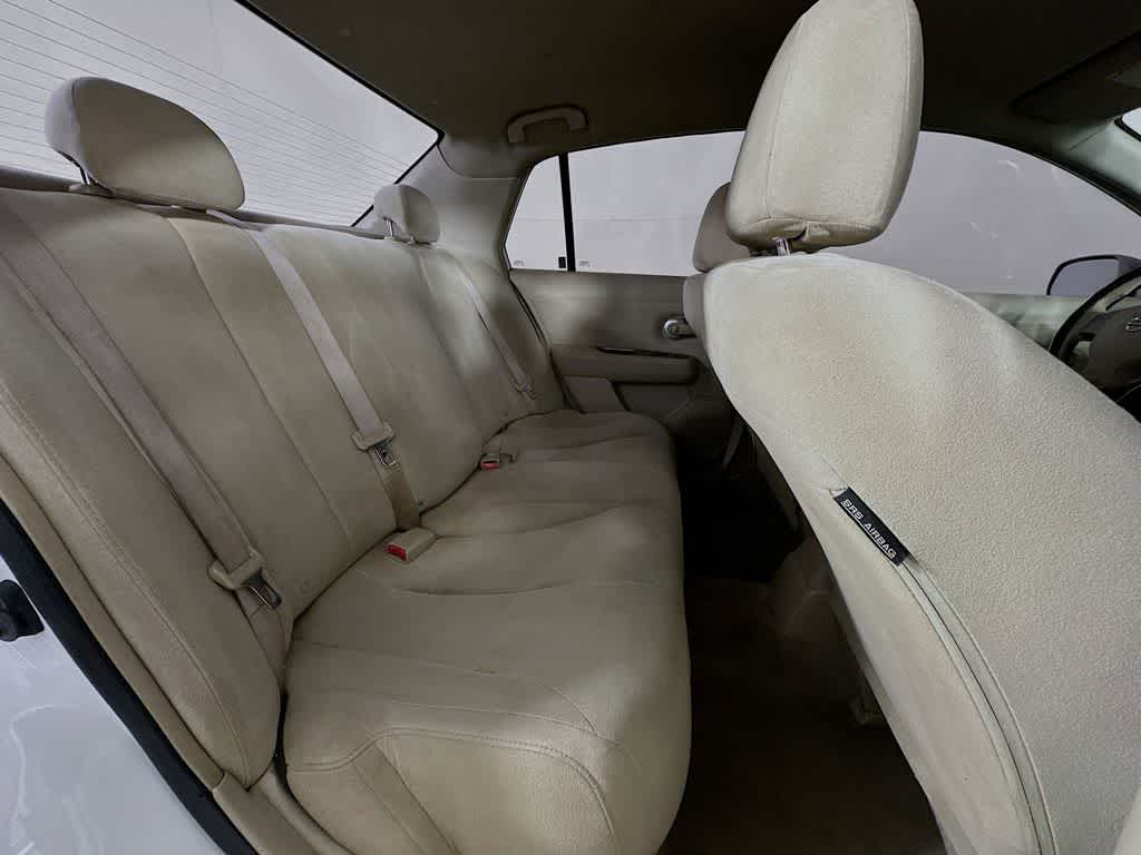 2009 Nissan Versa 1.8 S