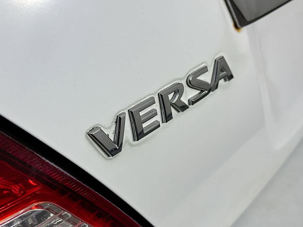 2009 Nissan Versa 1.8 S