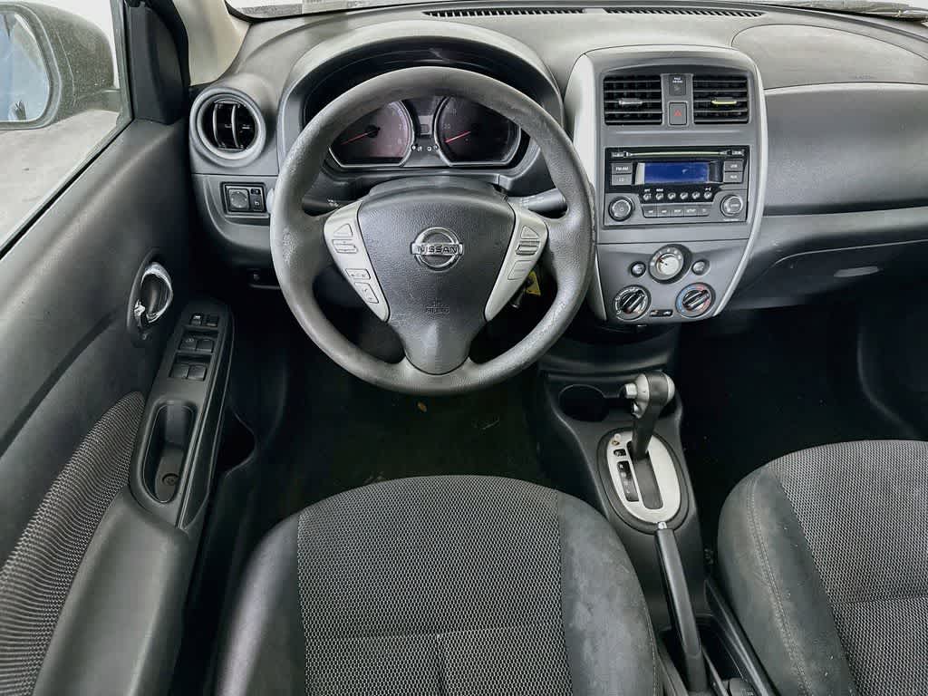 2015 Nissan Versa SV