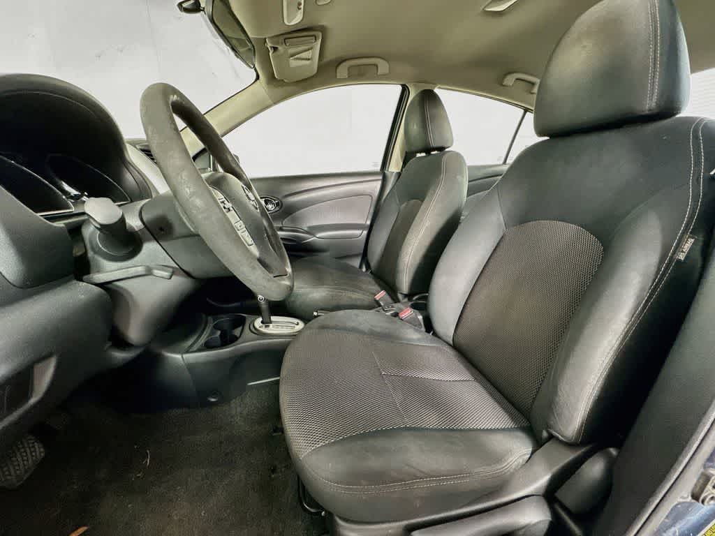 2015 Nissan Versa SV