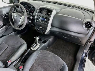 2015 Nissan Versa SV