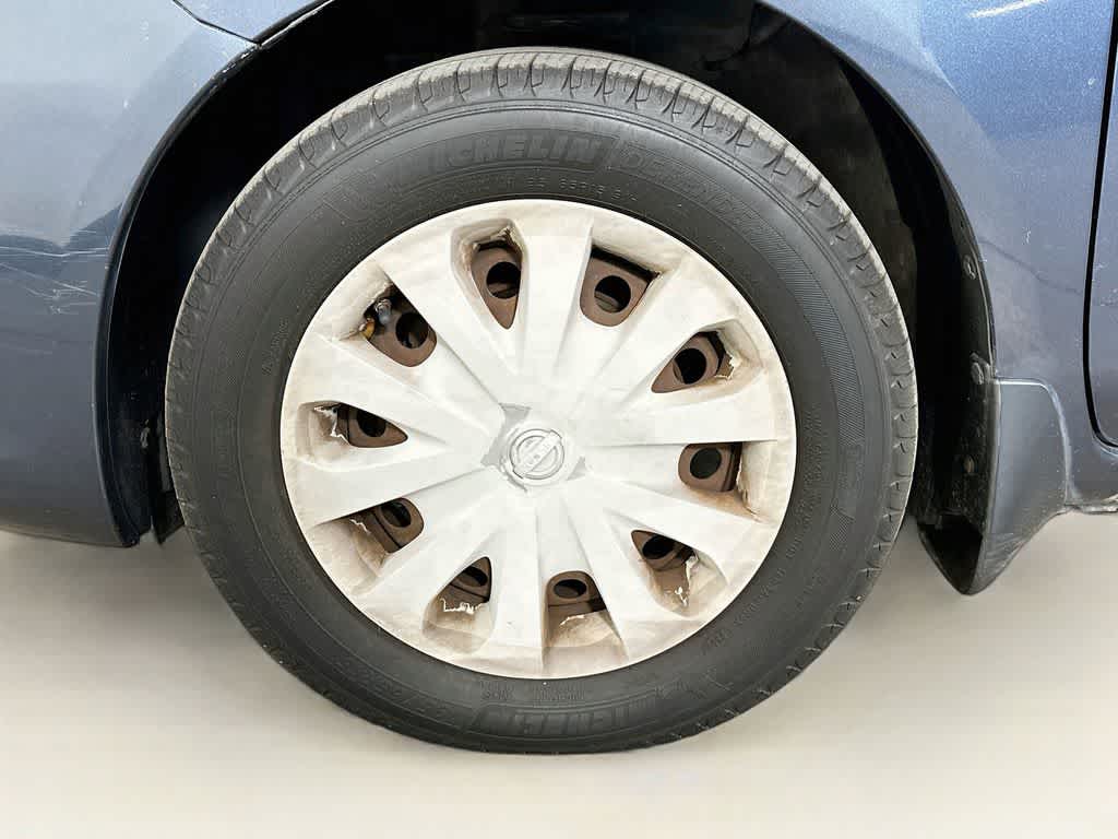 2015 Nissan Versa SV