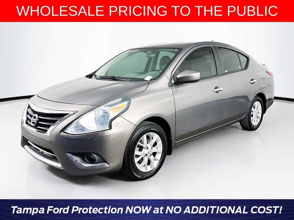 2016 Nissan Versa SV