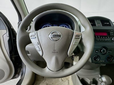 2016 Nissan Versa SV