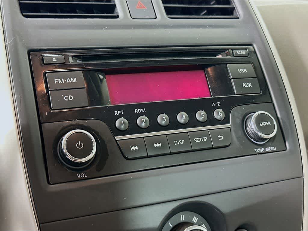 2016 Nissan Versa SV