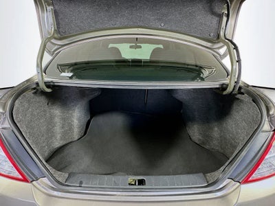 2016 Nissan Versa SV