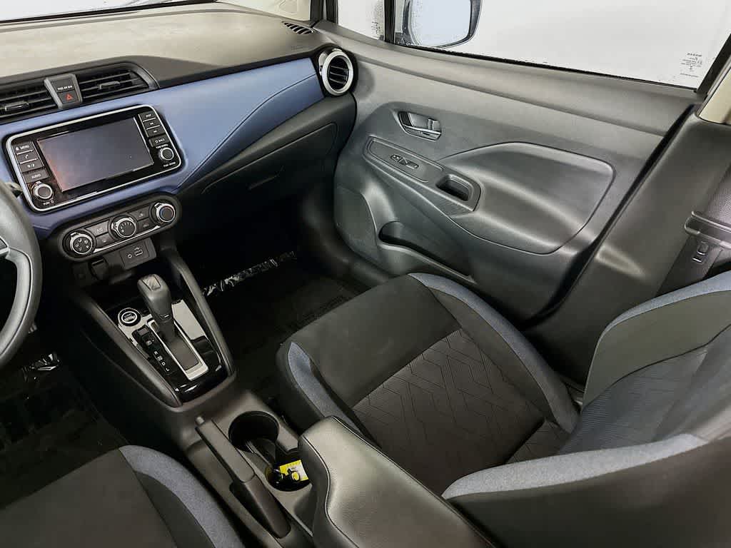 2023 Nissan Versa SV