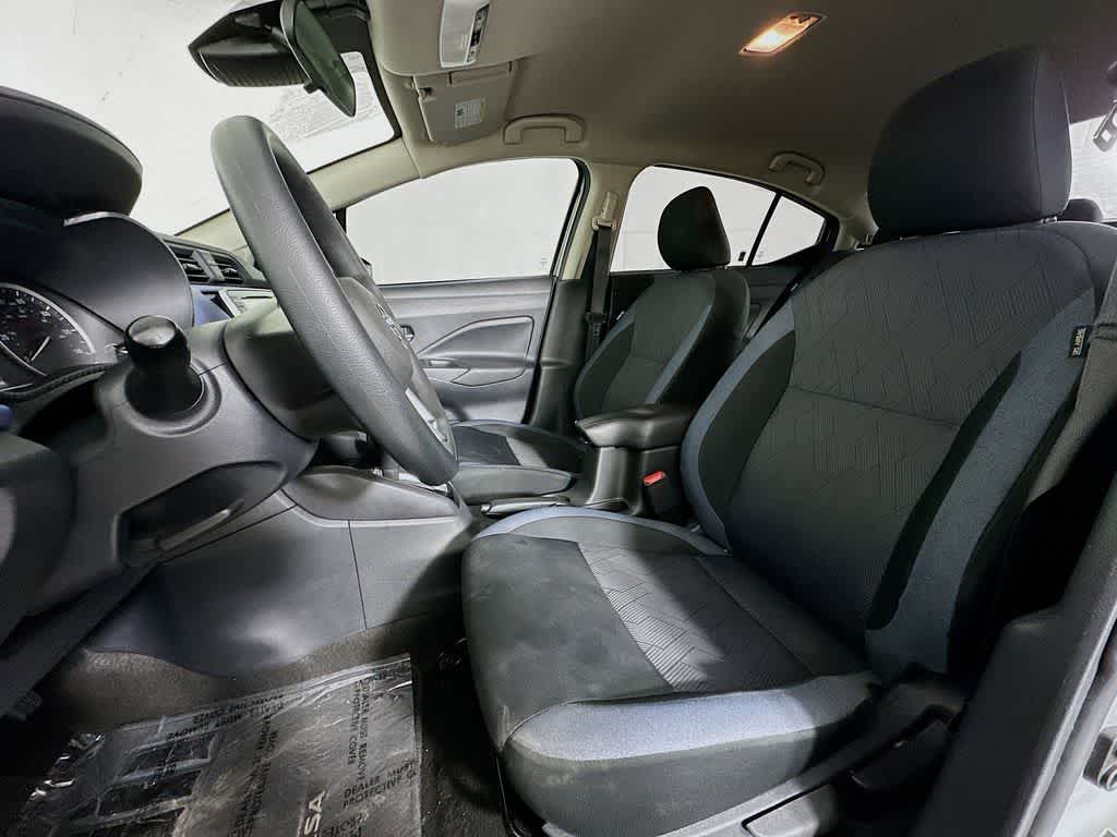 2023 Nissan Versa SV