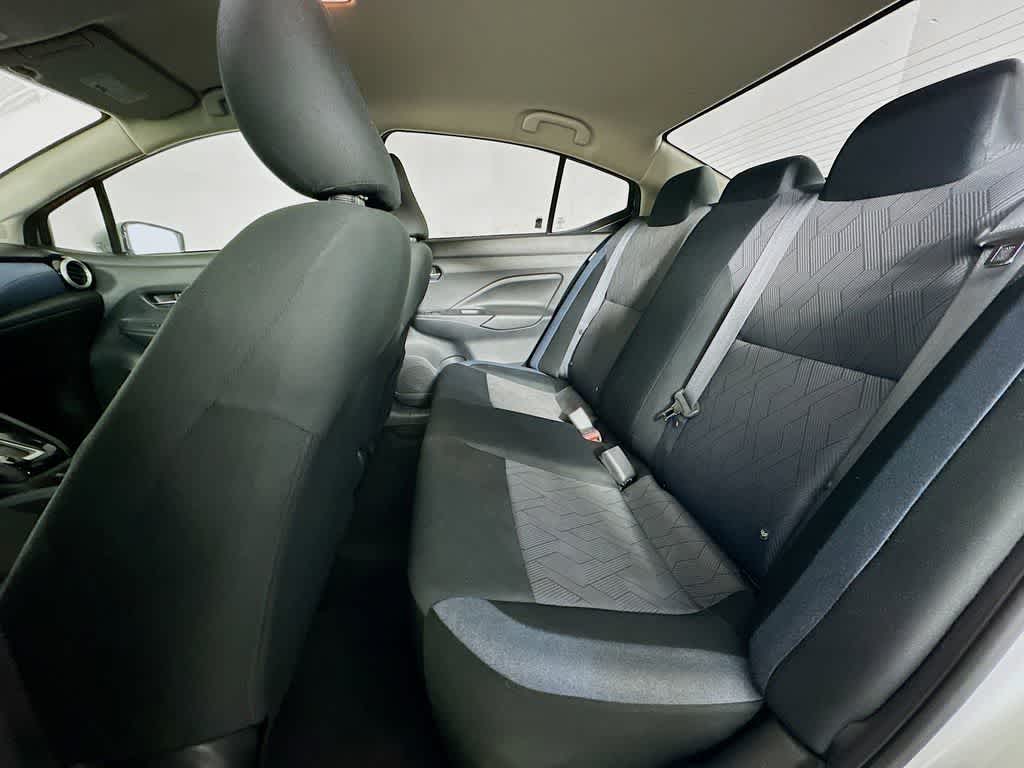 2023 Nissan Versa SV