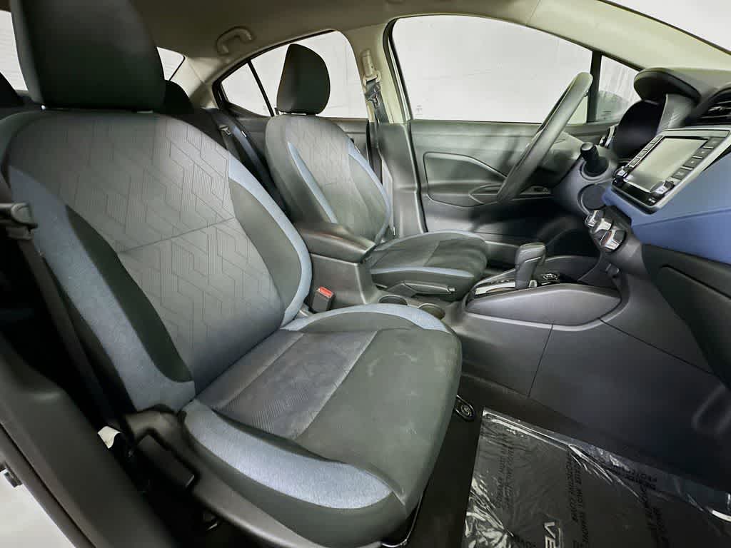 2023 Nissan Versa SV