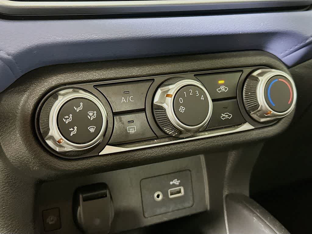 2023 Nissan Versa SV