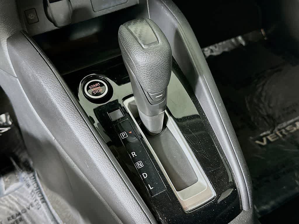2023 Nissan Versa SV
