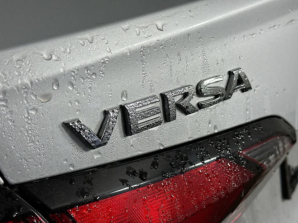 2023 Nissan Versa SV