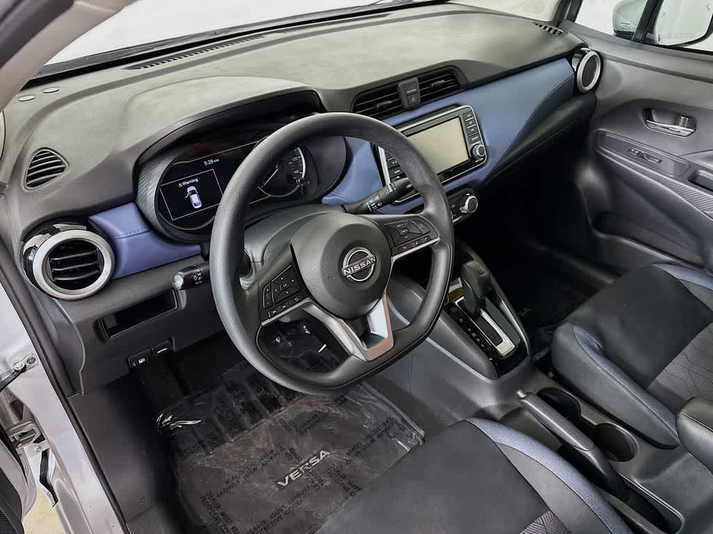 2023 Nissan Versa SV