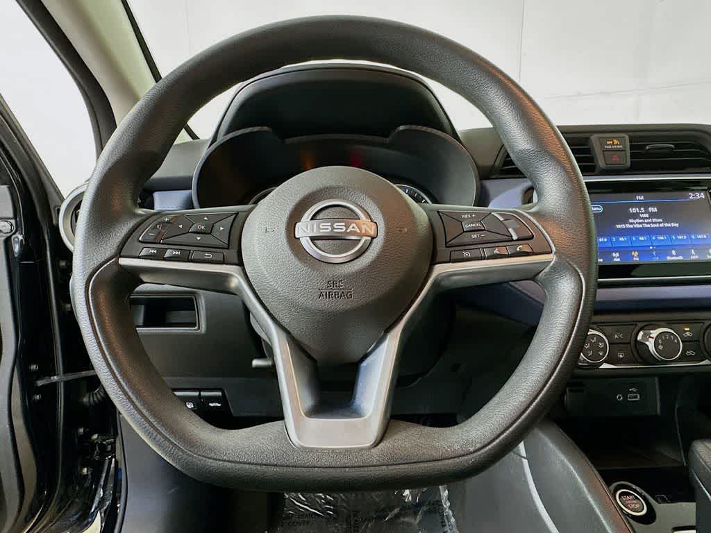 2023 Nissan Versa SV