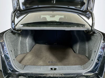 2023 Nissan Versa SV