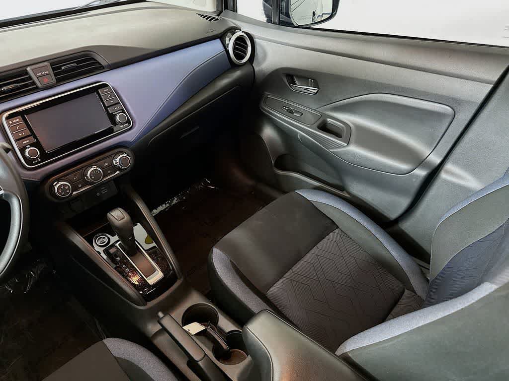2023 Nissan Versa SV