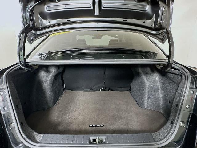 2023 Nissan Versa SV