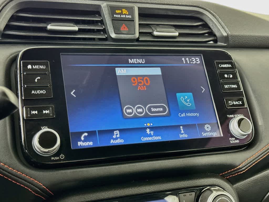 2025 Nissan Versa SR