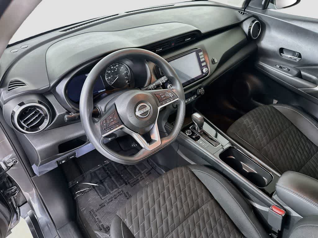 2022 Nissan Kicks SV