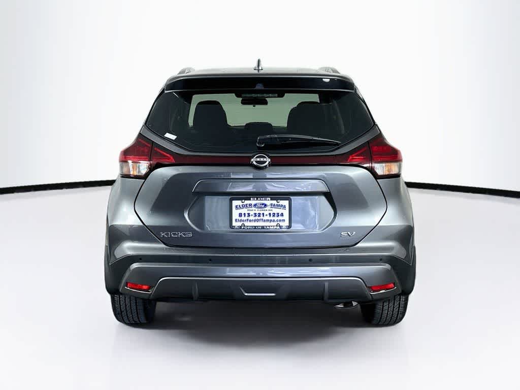 2022 Nissan Kicks SV