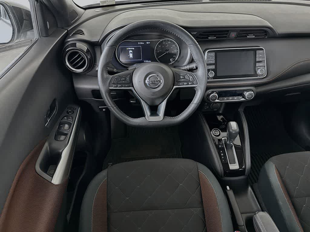 2020 Nissan Kicks SR