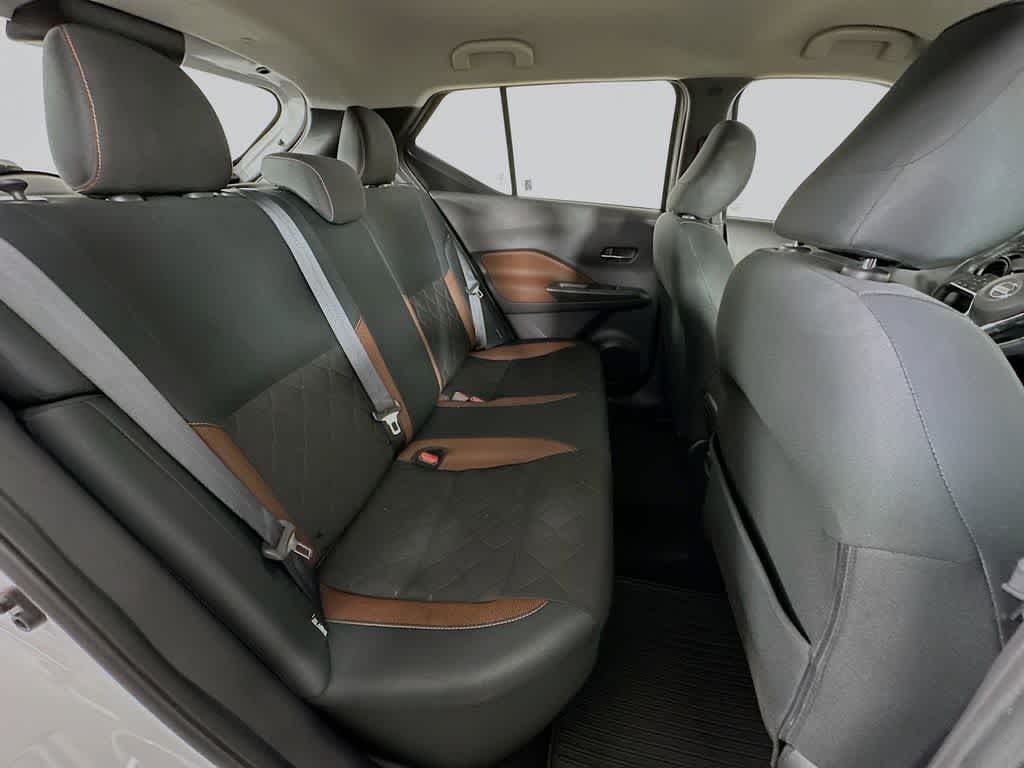 2020 Nissan Kicks SR