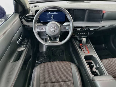 2025 Nissan Kicks SR
