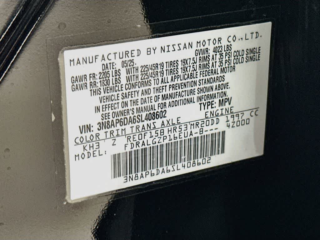 2025 Nissan Kicks SR