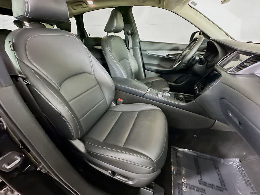 2019 INFINITI QX50 LUXE
