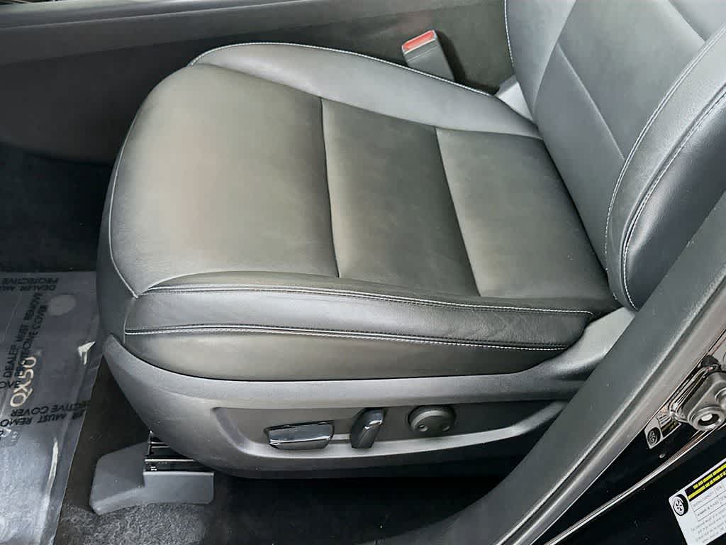2019 INFINITI QX50 LUXE