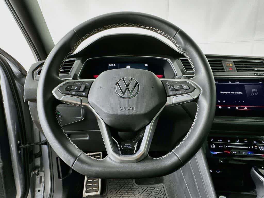 2023 Volkswagen Tiguan SE R-Line Black