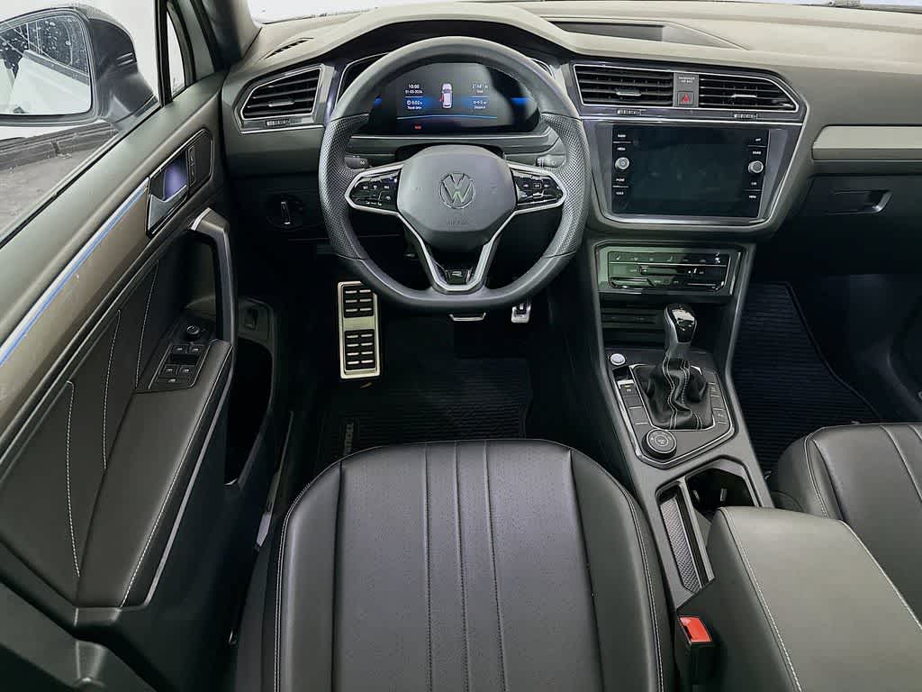 2024 Volkswagen Tiguan SE R-Line Black