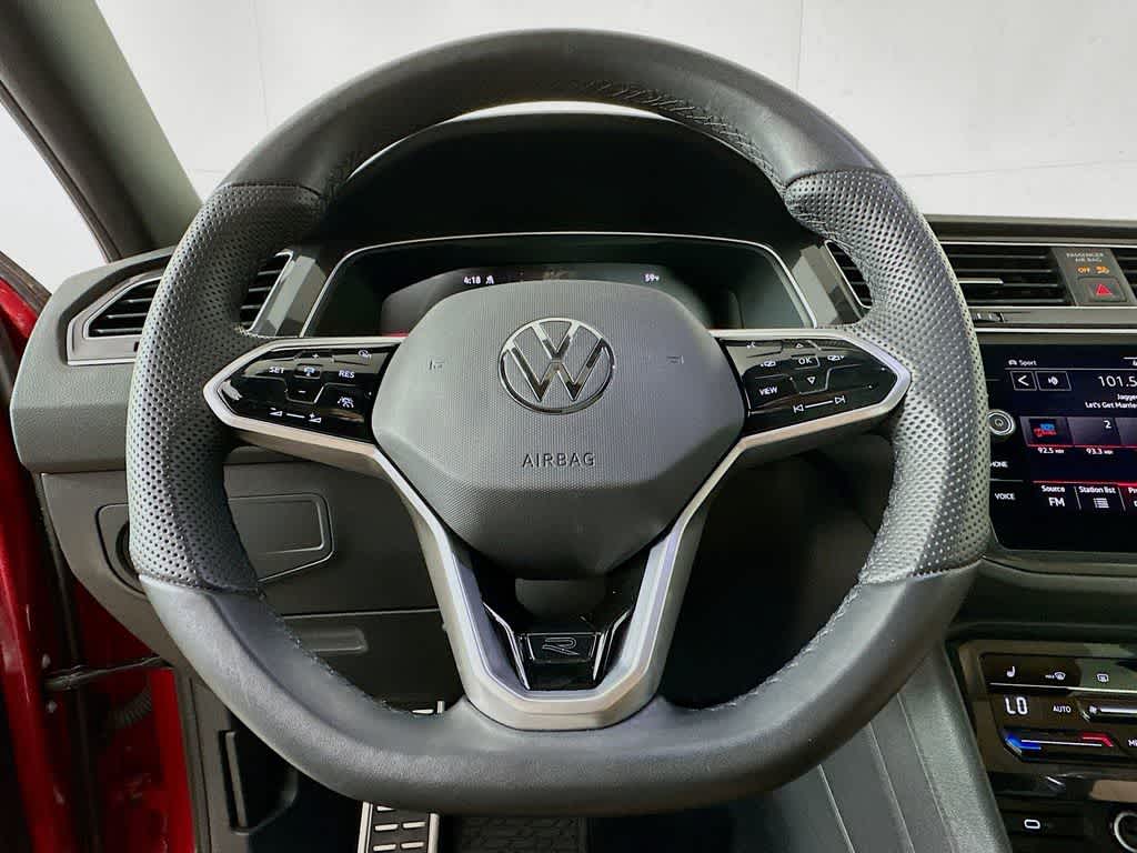 2024 Volkswagen Tiguan SE R-Line Black