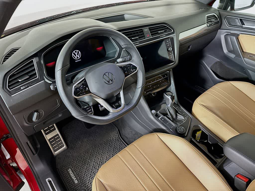 2024 Volkswagen Tiguan SE R-Line Black