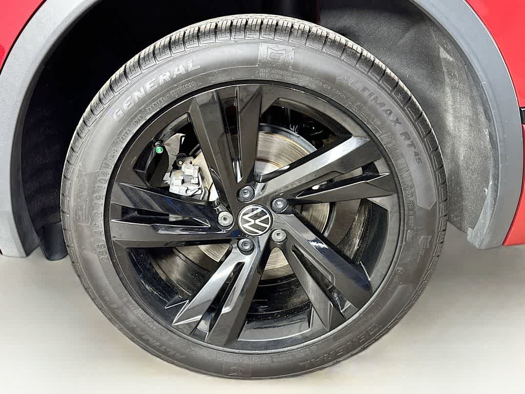 2024 Volkswagen Tiguan SE R-Line Black