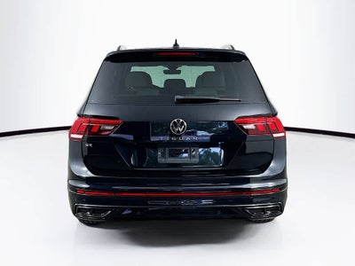 2022 Volkswagen Tiguan SE R-Line Black