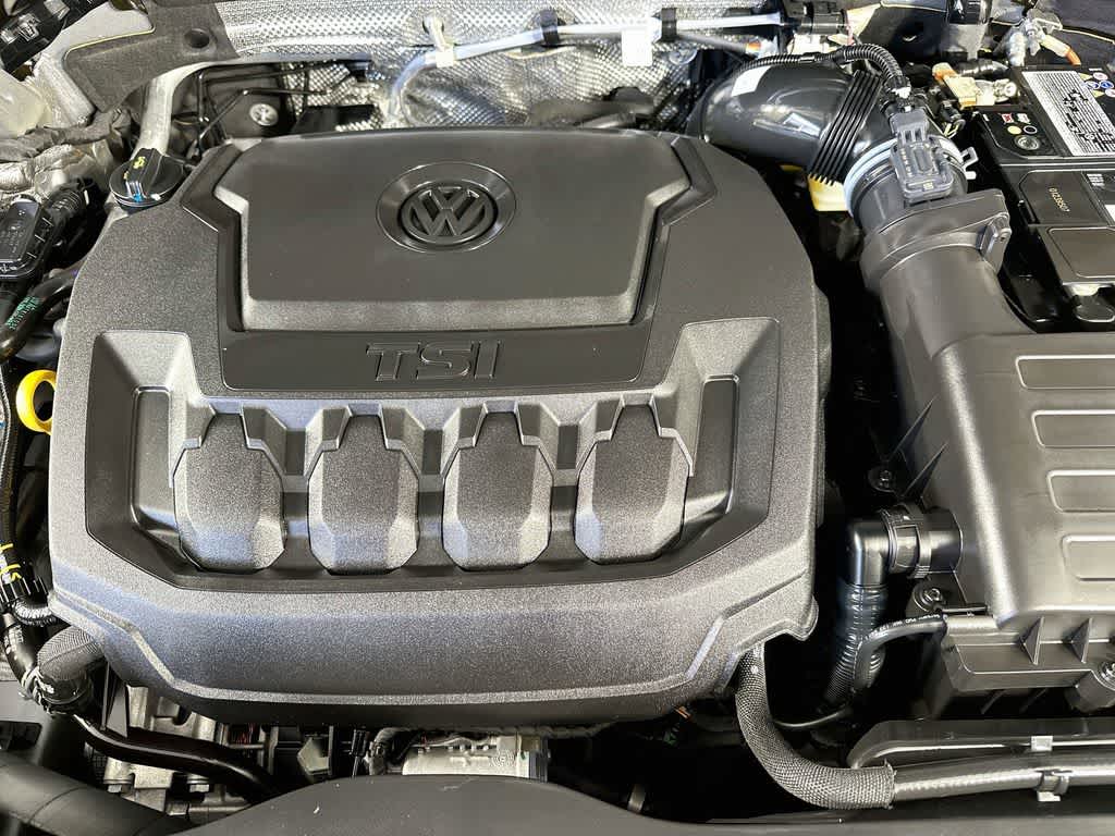 2023 Volkswagen Tiguan SE R-Line Black