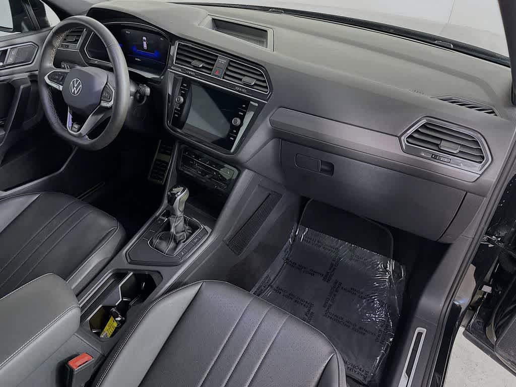 2023 Volkswagen Tiguan SE R-Line Black