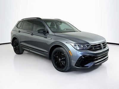 2022 Volkswagen Tiguan SE R-Line Black