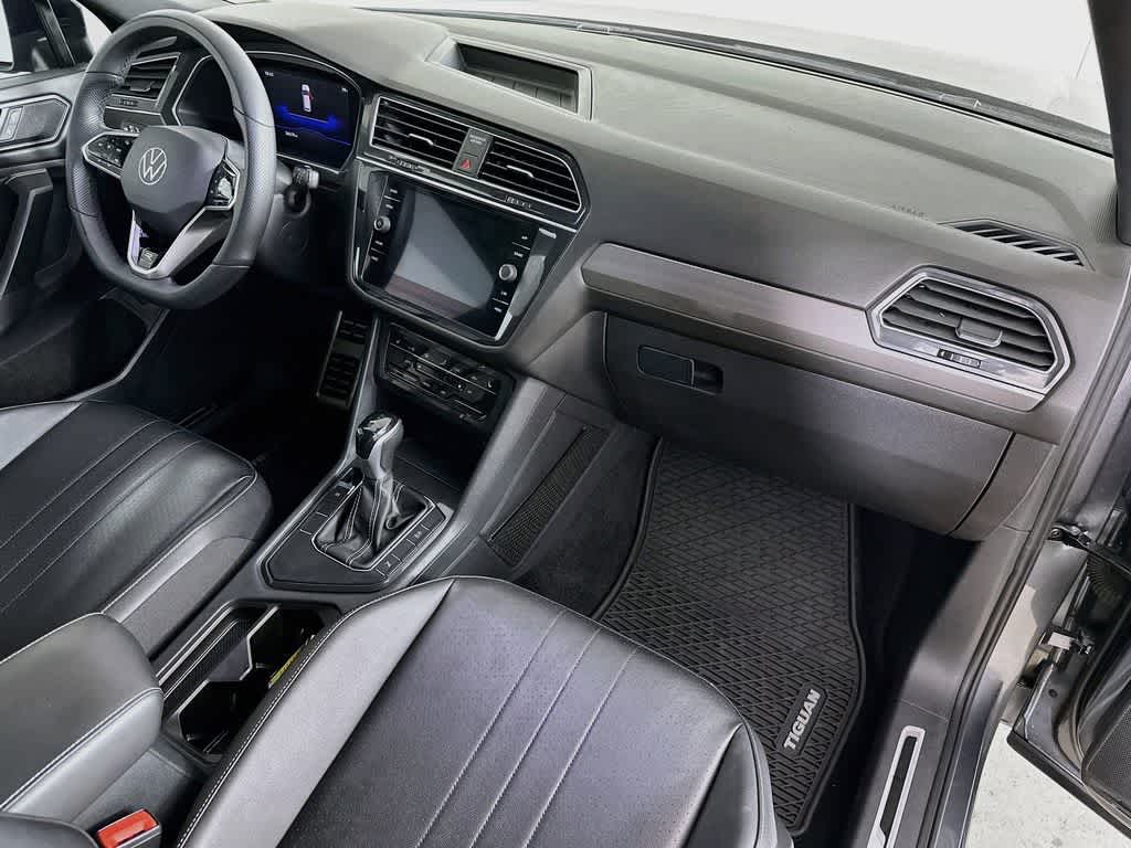 2022 Volkswagen Tiguan SE R-Line Black
