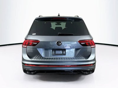 2022 Volkswagen Tiguan SE R-Line Black