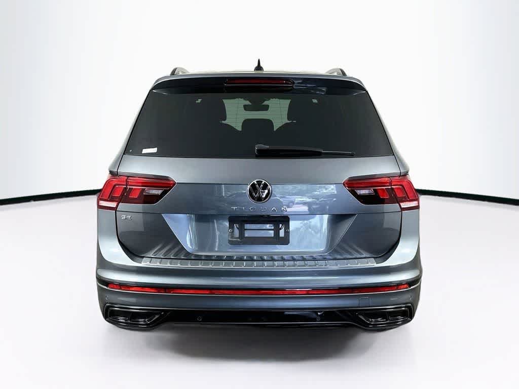 2022 Volkswagen Tiguan SE R-Line Black