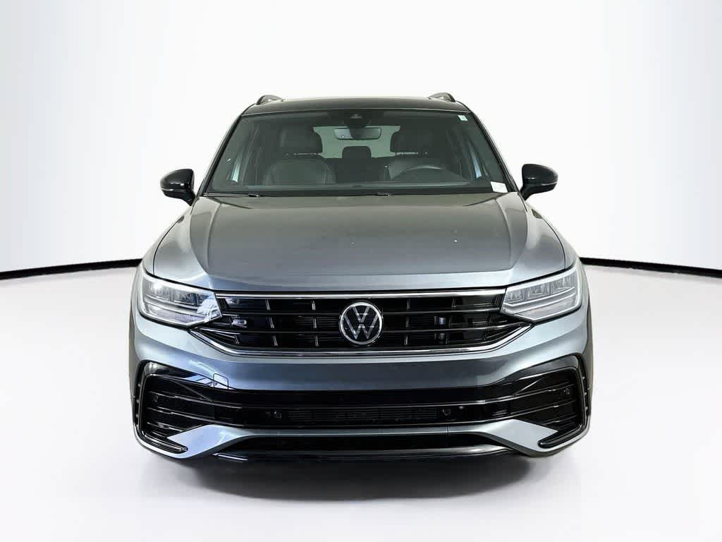 2022 Volkswagen Tiguan SE R-Line Black