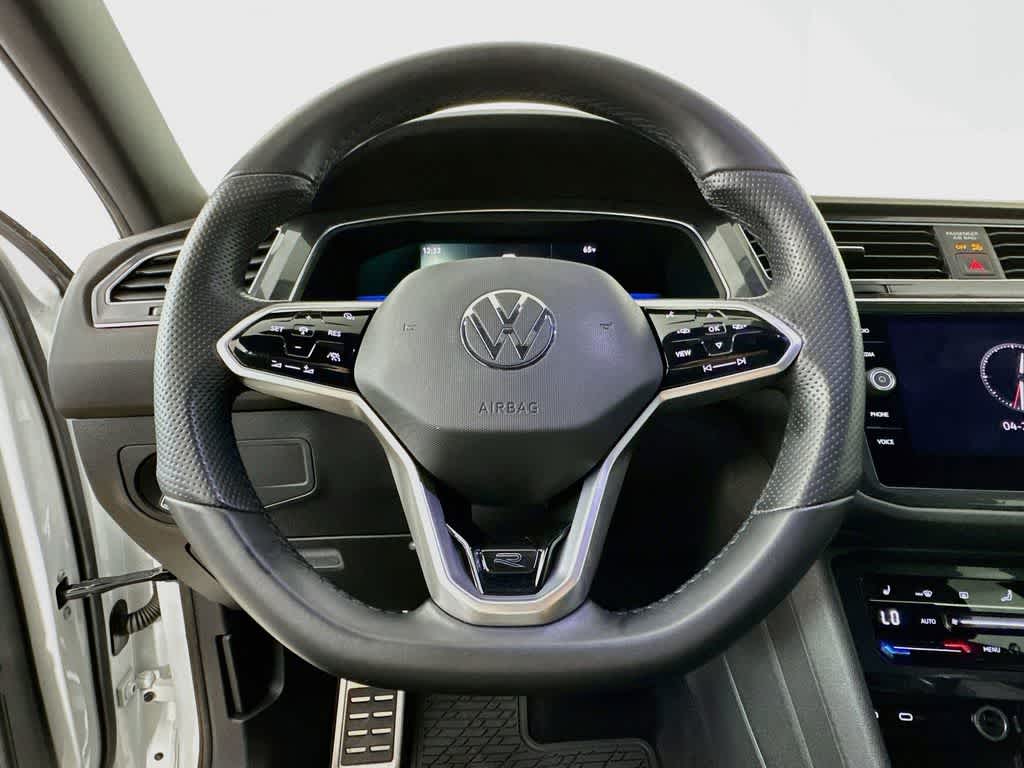 2023 Volkswagen Tiguan SE R-Line Black