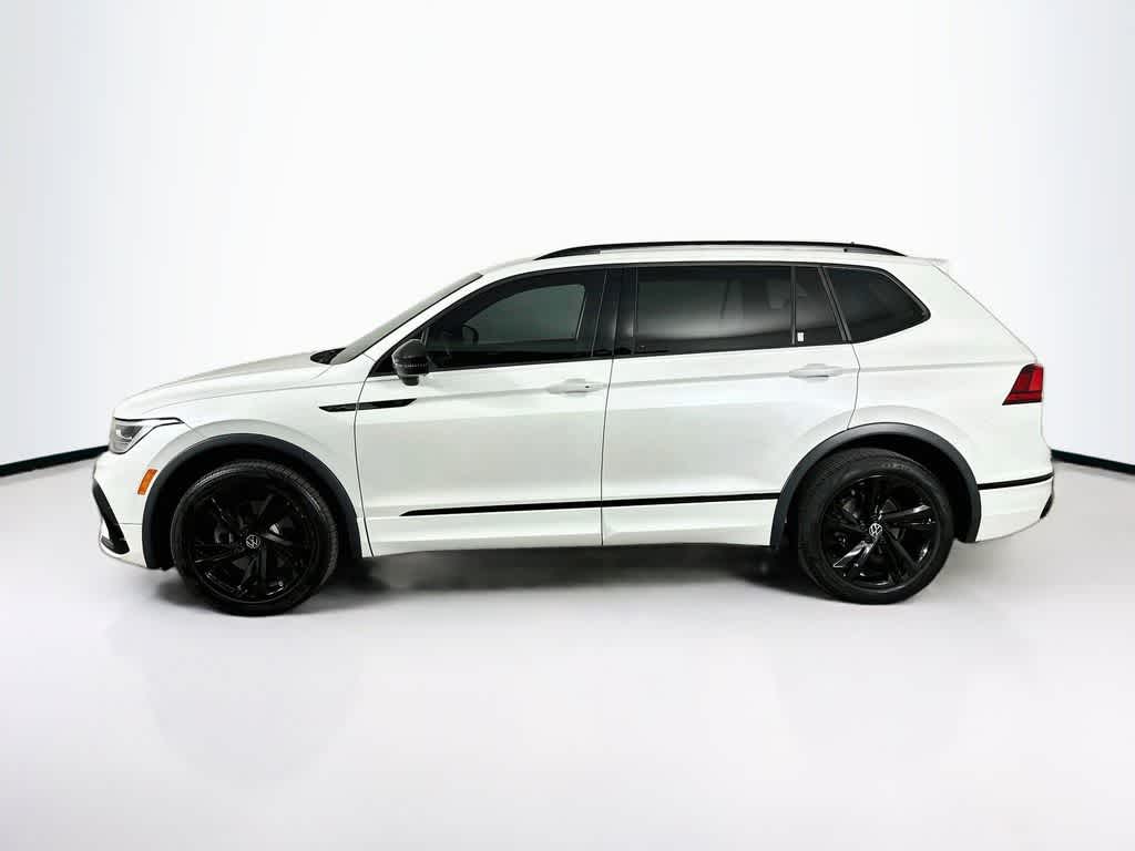 2023 Volkswagen Tiguan SE R-Line Black