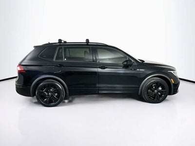 2023 Volkswagen Tiguan SE R-Line Black