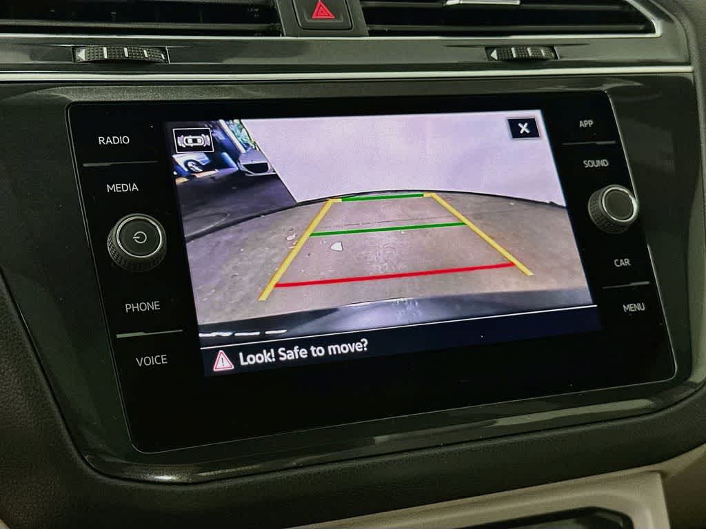 2023 Volkswagen Tiguan SE R-Line Black