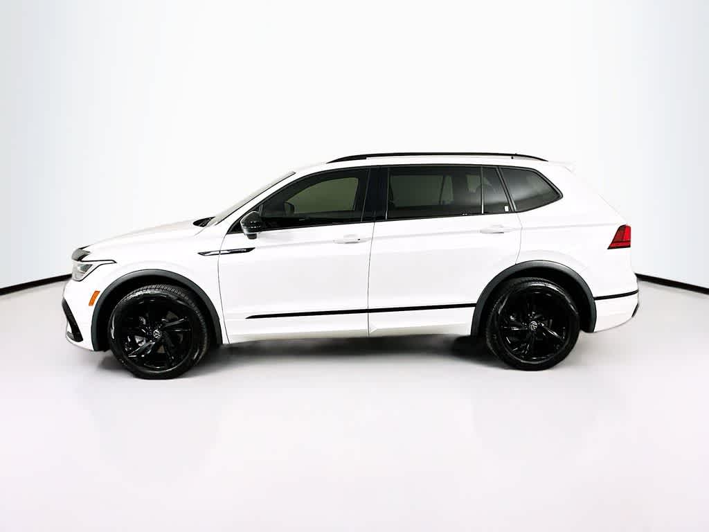2023 Volkswagen Tiguan SE R-Line Black